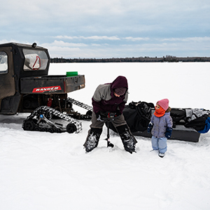 Camso-Ice-Fishing