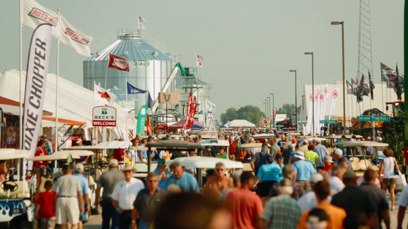 Agriculture Feature Trade Show Foule