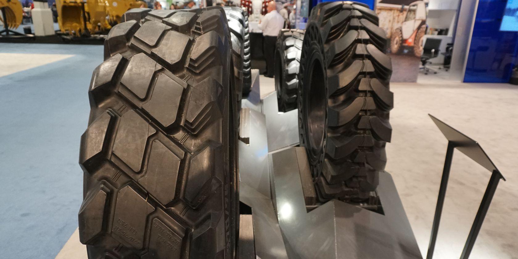 Minimizing skid steer tire wear and premature disposal Camso